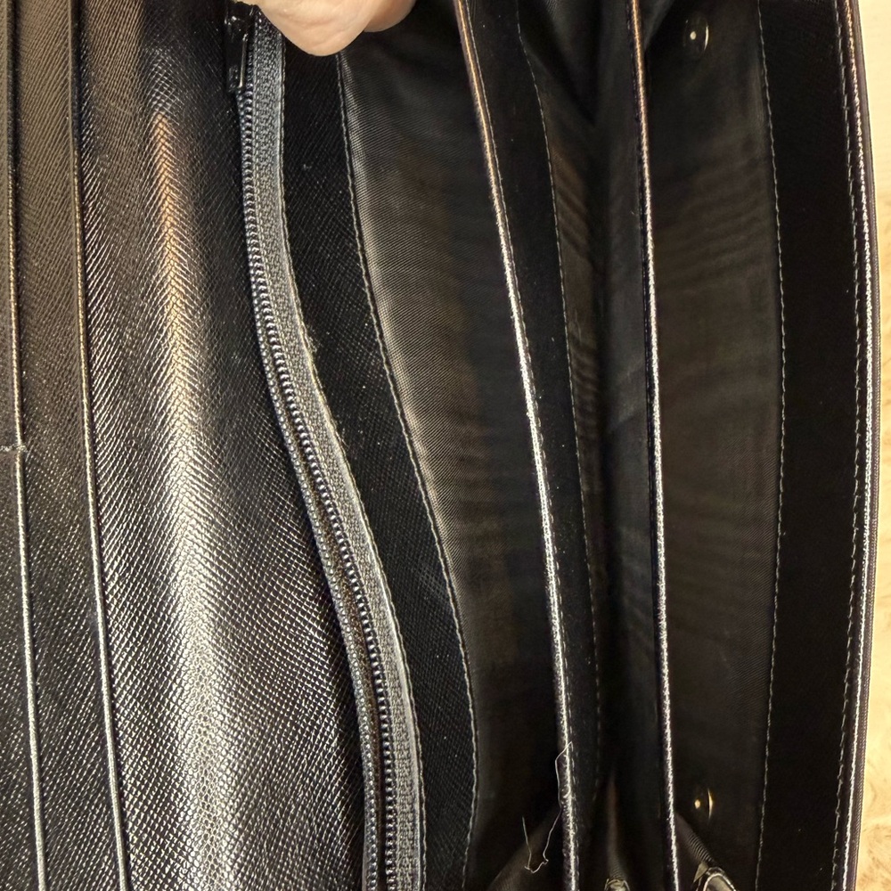 PRADA "TESSUTO" NERO NYLON AND SAFFIANO LEATHER BIFOLD WALLET - Picture 10 of 16